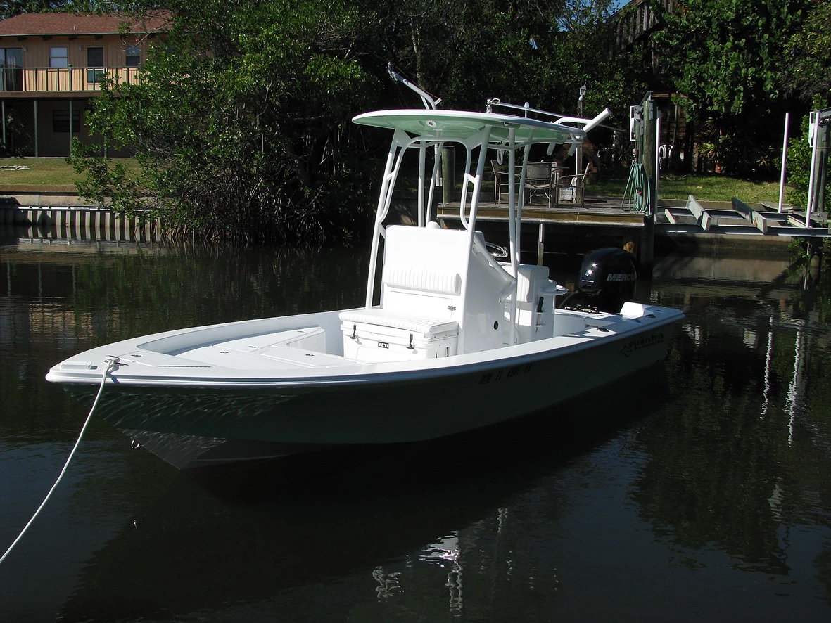 Bay Boat B2200 - Piranha Boatworks